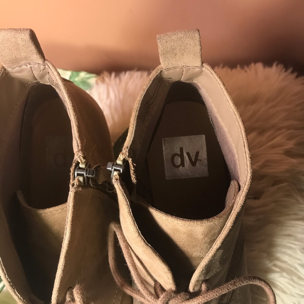 DV Wedge - Picture 2 of 4